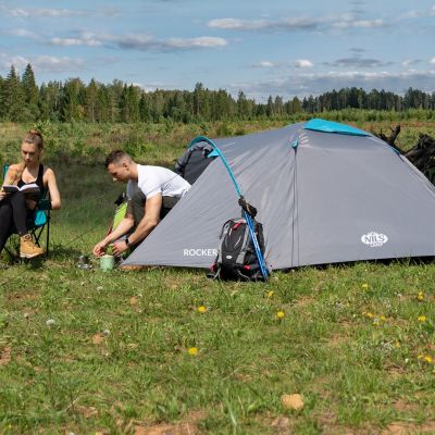 8. NILS CAMP ROCKER NC6013 3-person tent