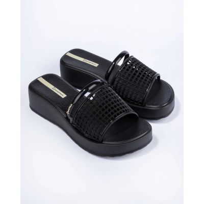 3. Ipanema women's flip-flops Essence black platform fashionable