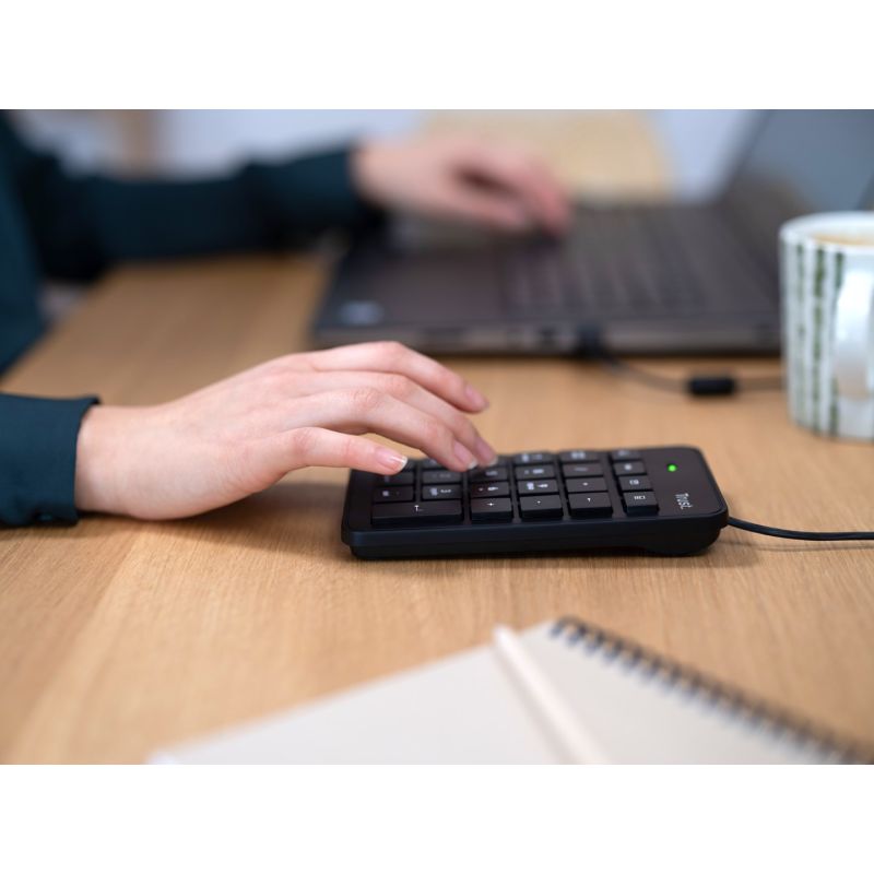 4. TRUST Xalas USB Numeric Keypad