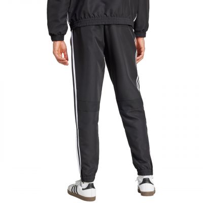 3. adidas Tiro 25 Essentials Woven Pants M JC5445