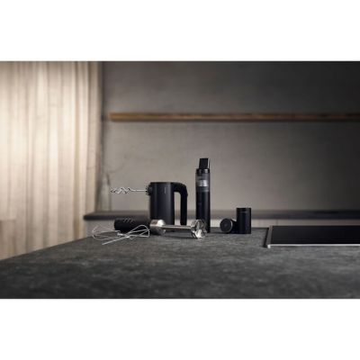 8. Starter kit: cordless hand mixer + battery black