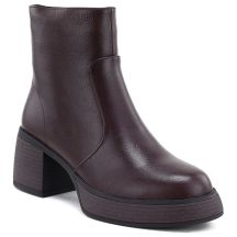 Women's leather ankle boots on a burgundy platform D&A S.Barski CR62-3369
