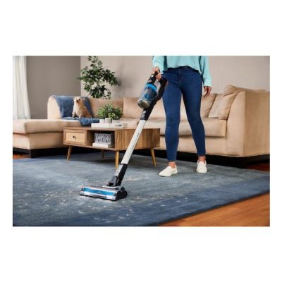 4. 18V BHFEB520D1-QW BLACK+DECKER Upright Vacuum Cleaner