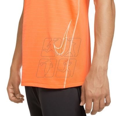 2. Nike Dry Mercurial Strike M CK5603-803 T-shirt