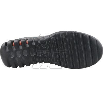 4. Asics Gel-Quantifier GS JR 1024A006-020 running shoes