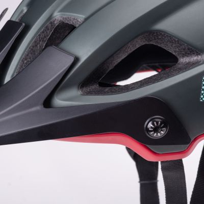 15. Radvik slag helmet 92800354335