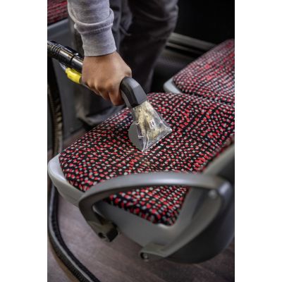 15. KARCHER Puzzi 8/1 (1.100-240.0) washing vacuum cleaner