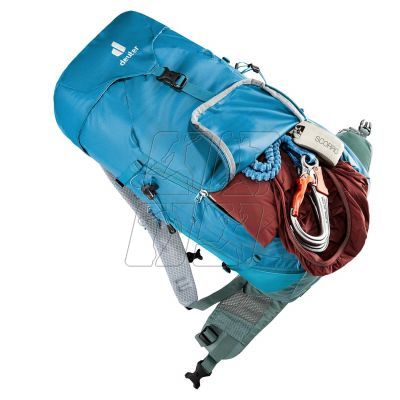 10. Deuter Trail 30 3440724-3253