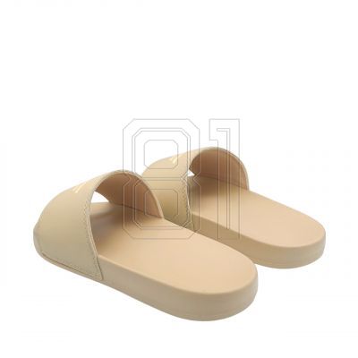 3. Flip-flops 4F F010 W 4FRMM00FSLIF010 83S