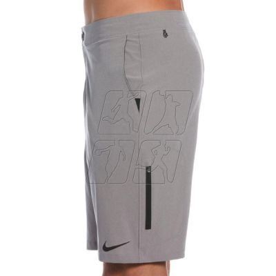 4. Nike Flow 9&quot; M shorts NESSC515-065