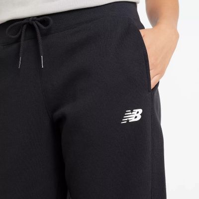 10. New Balance Sport Fleece Jogger Pants W WP43805BK