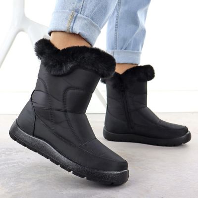 3. Women's flat insulated snow boots black Potocki KI24322