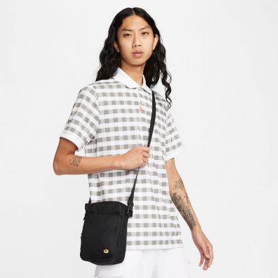 3. Nike Heritage DX6614-010 Waist Bag