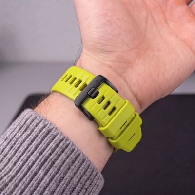 7. Tech-Protect Silicone Strap for Garmin Fenix 5 / 6 / 6 Pro / 7 / 8 / 8 Pro / E / 9 / 9 Pro (47 mm) – Lime Green