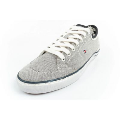 2. Tommy Hilfiger M FM0FM00401 shoes