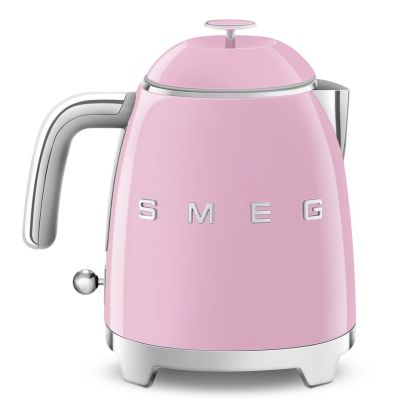 7. SMEG Kettle (KLF05PKEU) mini 0.8L pink
