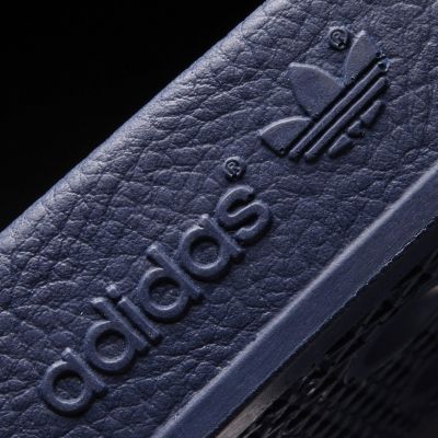 6. adidas ORIGINALS Adilette M G16220 flip-flops