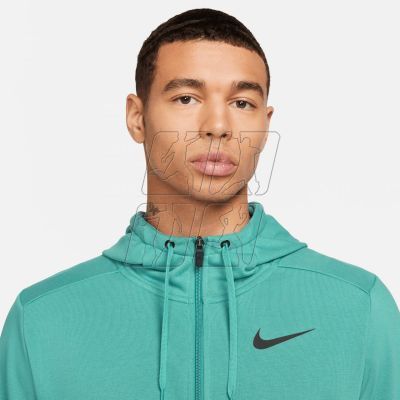 3. Sweatshirt Nike Dri-Fit M CZ6376-379