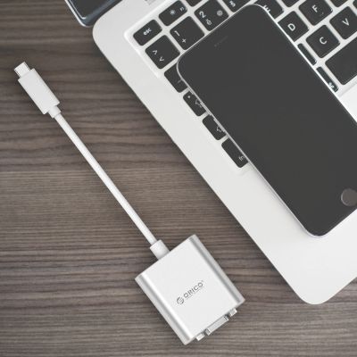 5. Orico PTAV USB-C - VGA adapter and 3.5 mm Full HD mini jack 0.15 m - silver