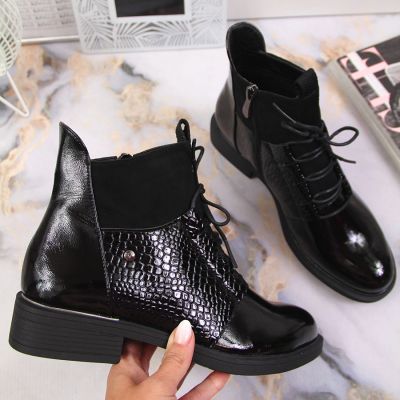 2. Vinceza W JAN135 patent leather ankle boots black 