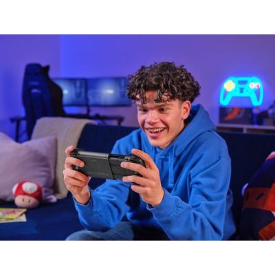 17. TRUST GXT 735 Mylox mobile wireless controller