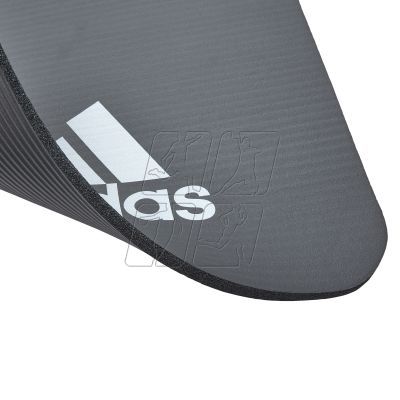 7. Adidas 10 mm ADMT-11015GR mat