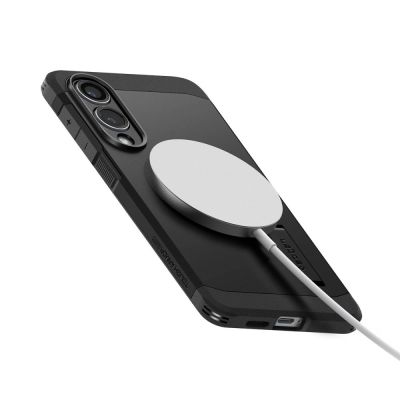 6. Spigen Tough Armor MagSafe case for Samsung Galaxy S25 Edge - black