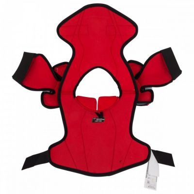 4. Easton Synergy GX Yth Jr hockey shoulder pads A143042