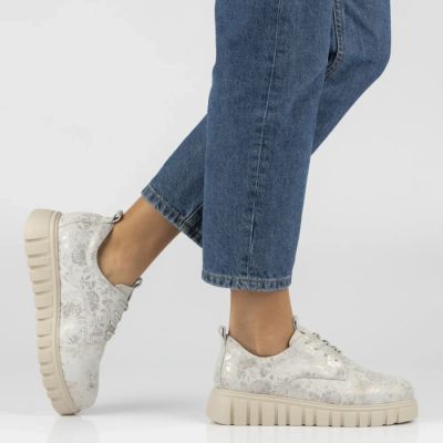 6. Filippo Silver Floral Leather Platform Shoes DP6846