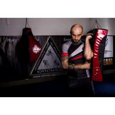 10. T75 | XXL Training Pad - For kicking