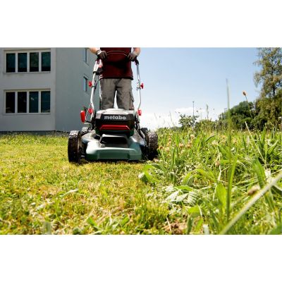 2. Aku RM 36-18 LTX BL 46 601606850 lawn mower METABO