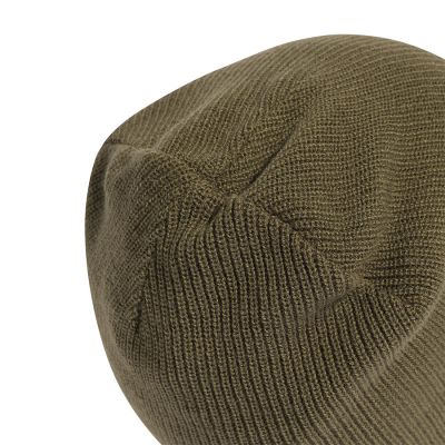 3. adidas ESS LABEL Beanie KG9581
