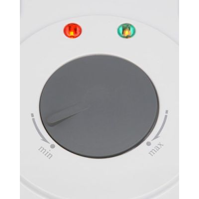 10. ADLER AD 3038 waffle maker