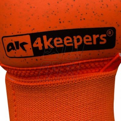 3. 4Keepers Force V-2.20 RF S703612 Goalkeeper Gloves
