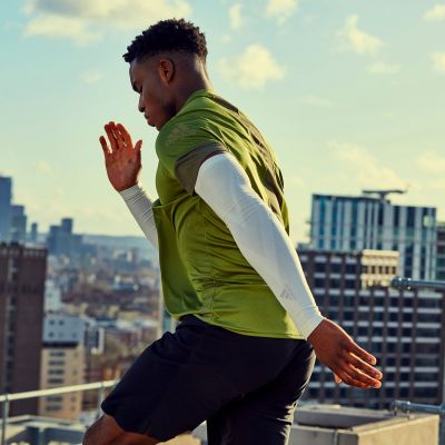 4. adidas S/M ADSL-13023WH compression sleeves