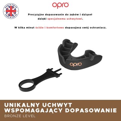 2. OPRO UFC Bronze GEN2 Mouthguard 1234_stm_white