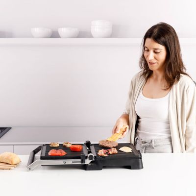 8. Taurus Bistro Gourmer 2in1 grill 2600W