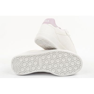 8. Fila women's sports shoes Foro sneakers white fashionable comfortable
