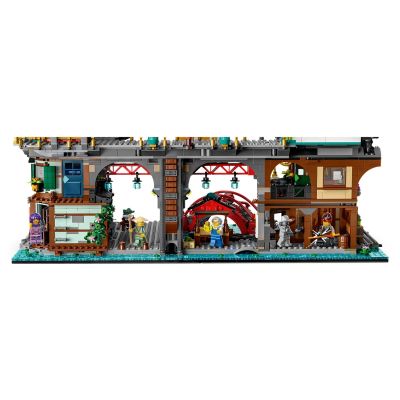 6. LEGO 71799 Ninjago - Ninjago Town Square