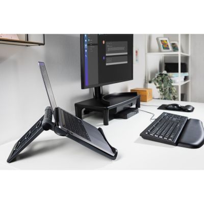 8. Kensington SmartFit® Easy Riser™ Laptop Cooling Pad