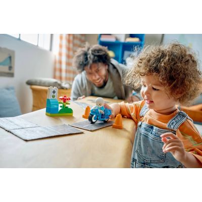 7. LEGO DUPLO TOWN 10471 Blue Police Motorcycle