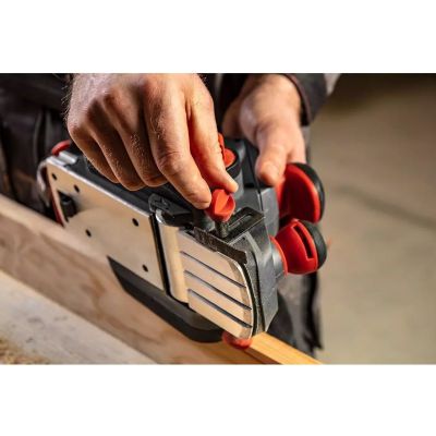 11. 850W planer, planing depth 3 mm, planing width 82 mm