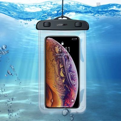 2. Ugreen LP186 60959 case waterproof IPX8 for 4-6.5" smartphone - black and transparent