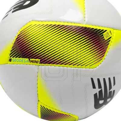 2. New Balance Geodesa Trainer Mini Football WHN FB23054GWHN