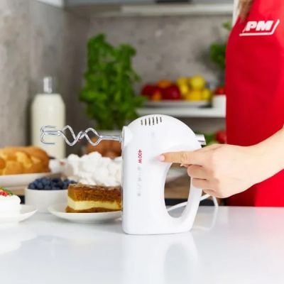 7. MPM MMR-25 hand mixer white 400W