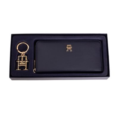6. Tommy Hilfiger Iconic GP Wallet Keyfob Women's Wallet with Keychain Gift - AW0AW14004-DW6