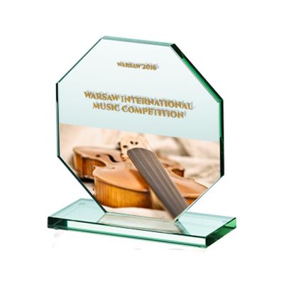 4. Glass trophy with LuxorJet color print, engraved and filled with paint