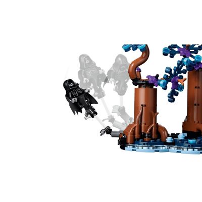 6. LEGO Harry Potter 76475 - Forbidden Forest: Expecto Patronum