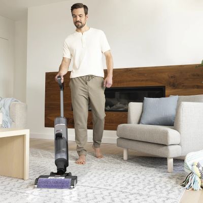 12. SHARK Cordless Stick Vacuum Cleaner WD210EU