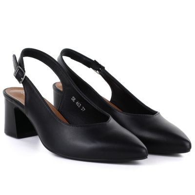 2. Women's black Sergio Leone SK463 pumps with a strap